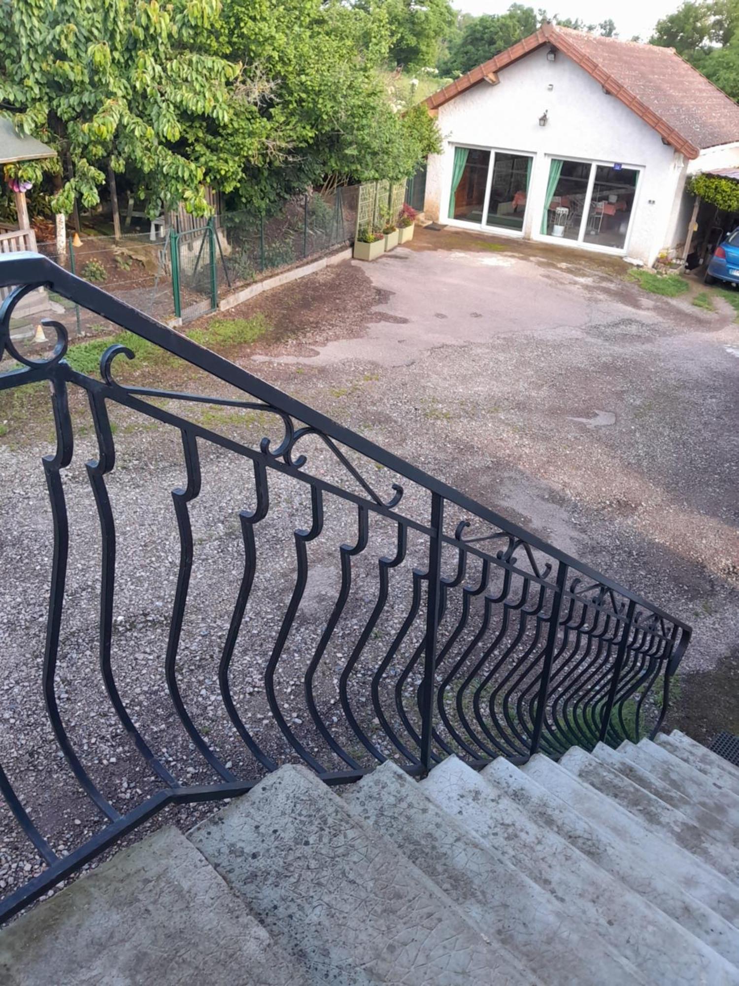 Chambres D Hotes Au P'Tit Bonheur Campagnard Jarnosse Exterior foto